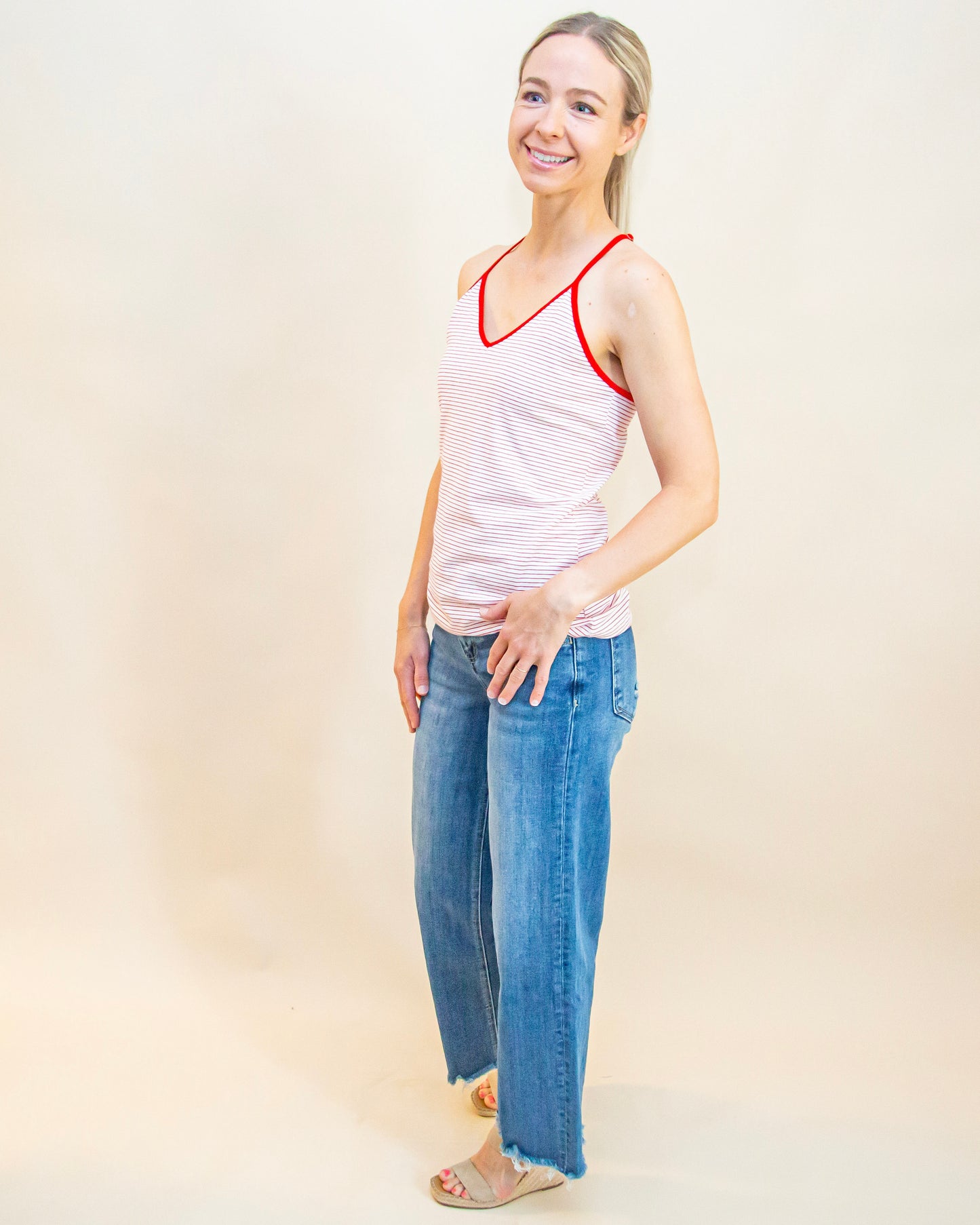Strappy Situation Cami in White/Red (9014804873467)