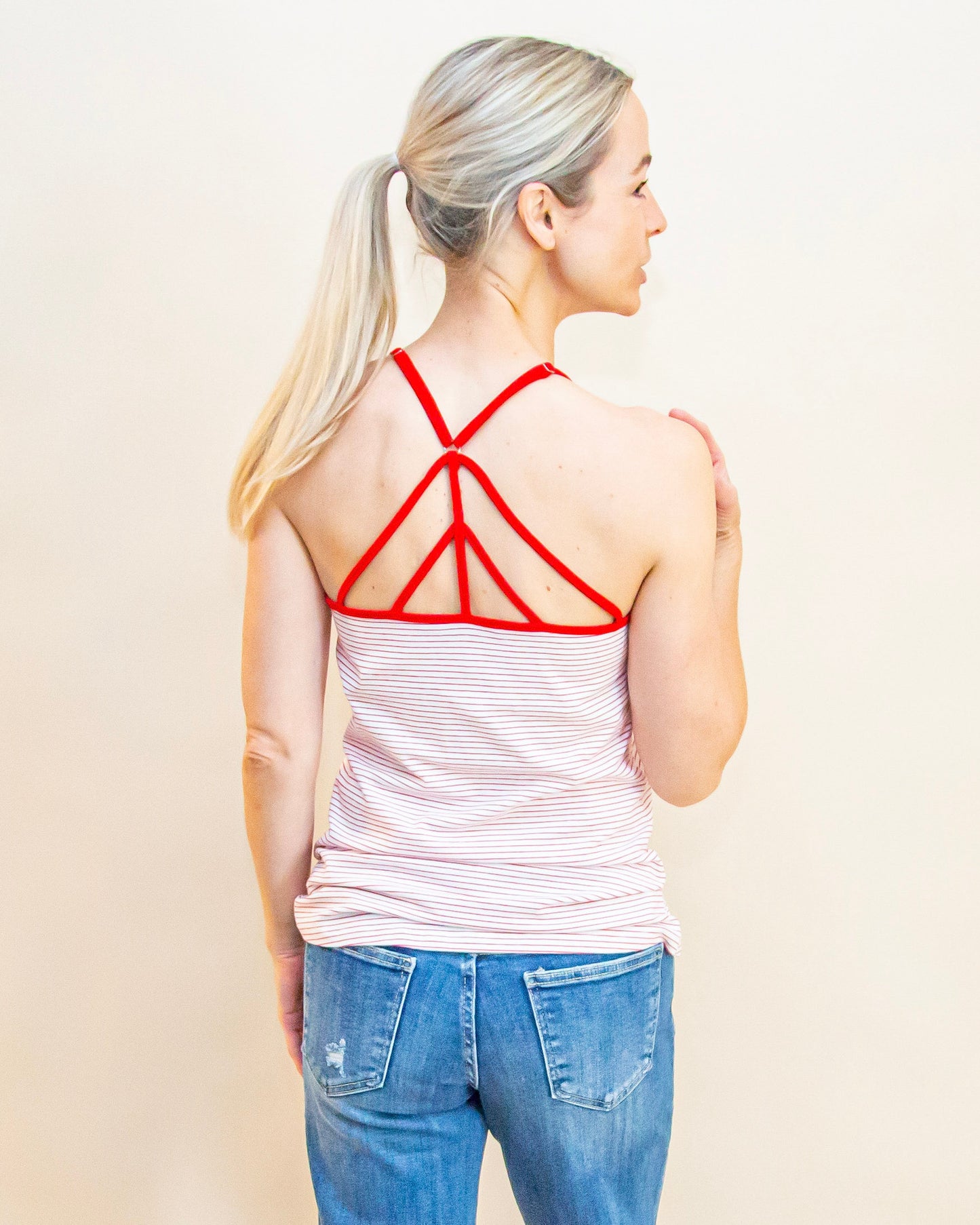 Strappy Situation Cami in White/Red (9014804873467)