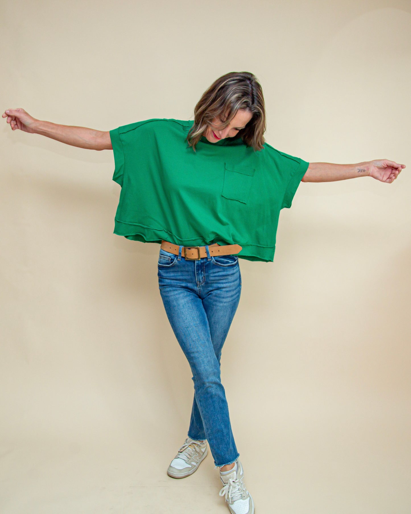 Can't Go Wrong Crop Tee in Kelly Green (9108255736059)