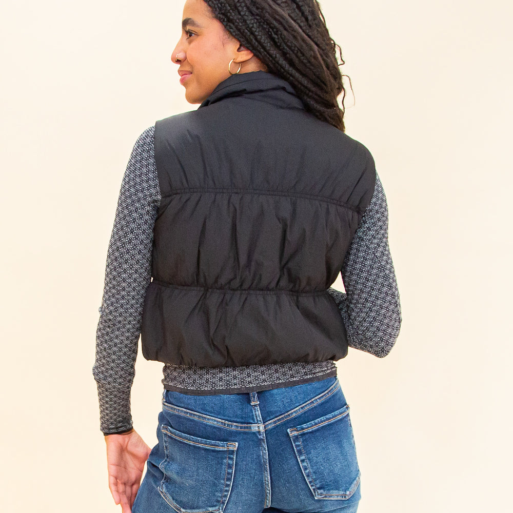 
                      
                        Coffee Run Crop Puffer Vest in Black (8769058865403)
                      
                    