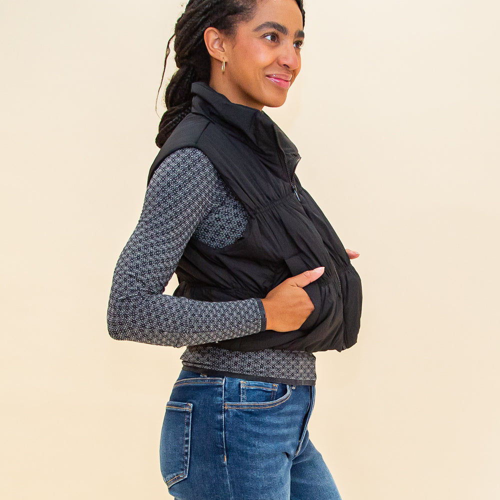 Coffee Run Crop Puffer Vest in Black (8769058865403)