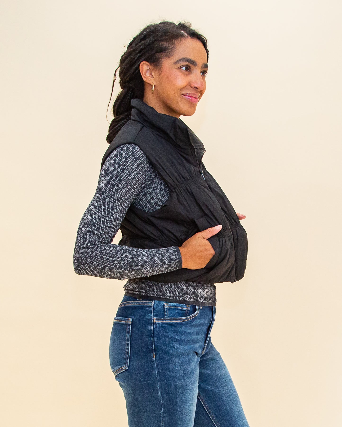 Coffee Run Crop Puffer Vest in Black (8769058865403)