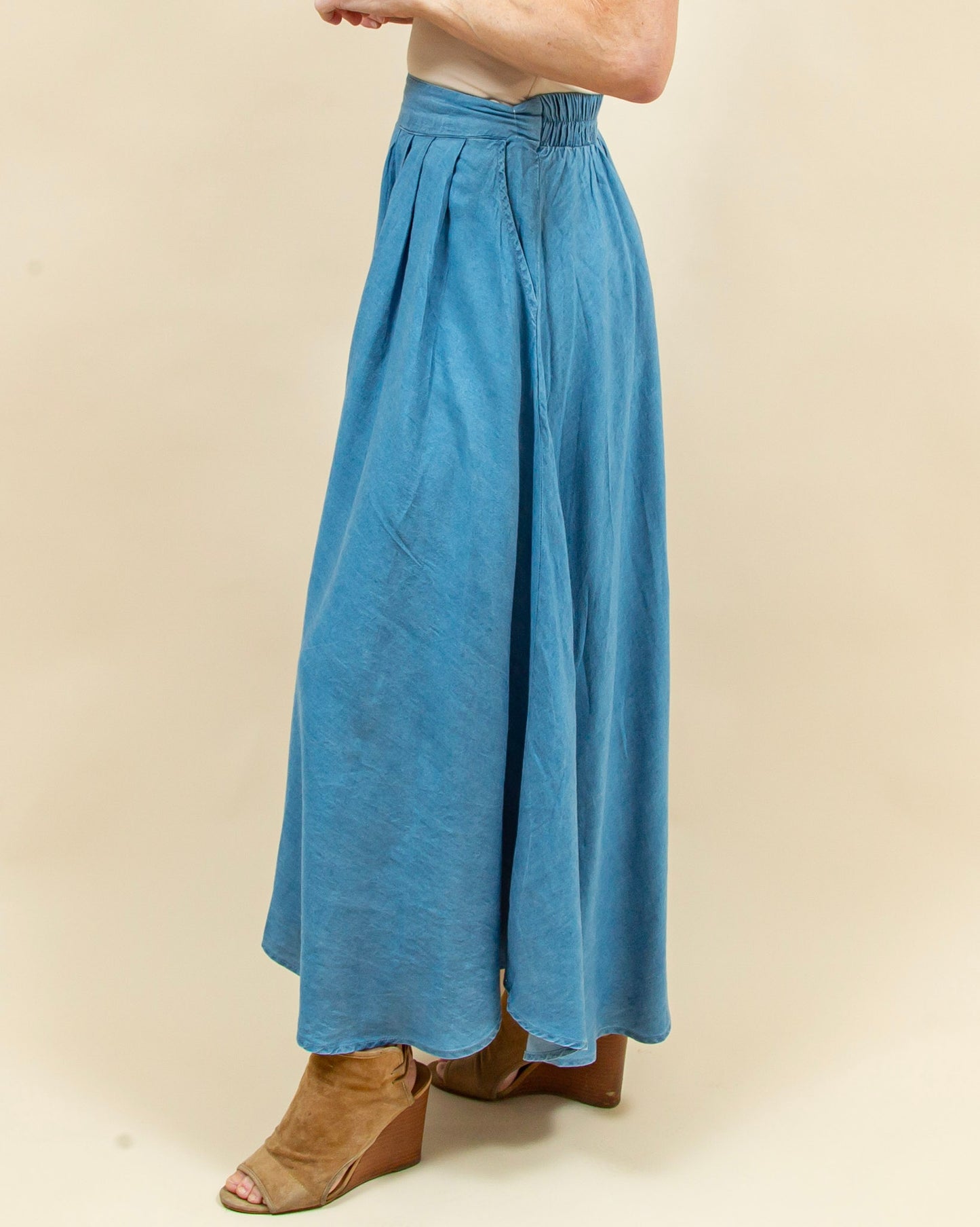 Drifting Away Midi Skirt in Chambray (8955518320891)