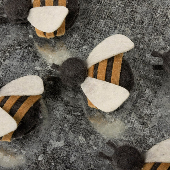 Felted Bees Magnet Set (8192338362619)