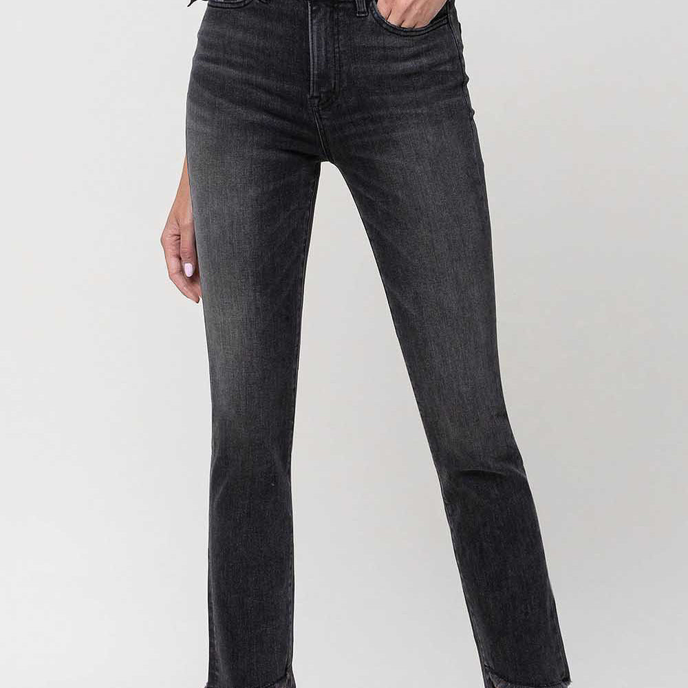 
                      
                        Delta Dawn High Rise Slim Straight Jeans (8826111721723)
                      
                    