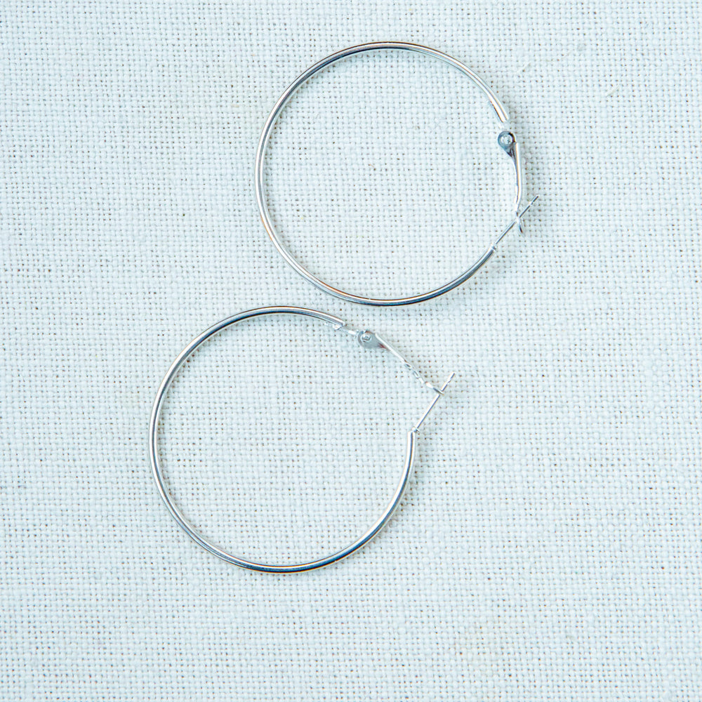 Hannah's Smooth Medium Hoops in Silver (8359468138747)