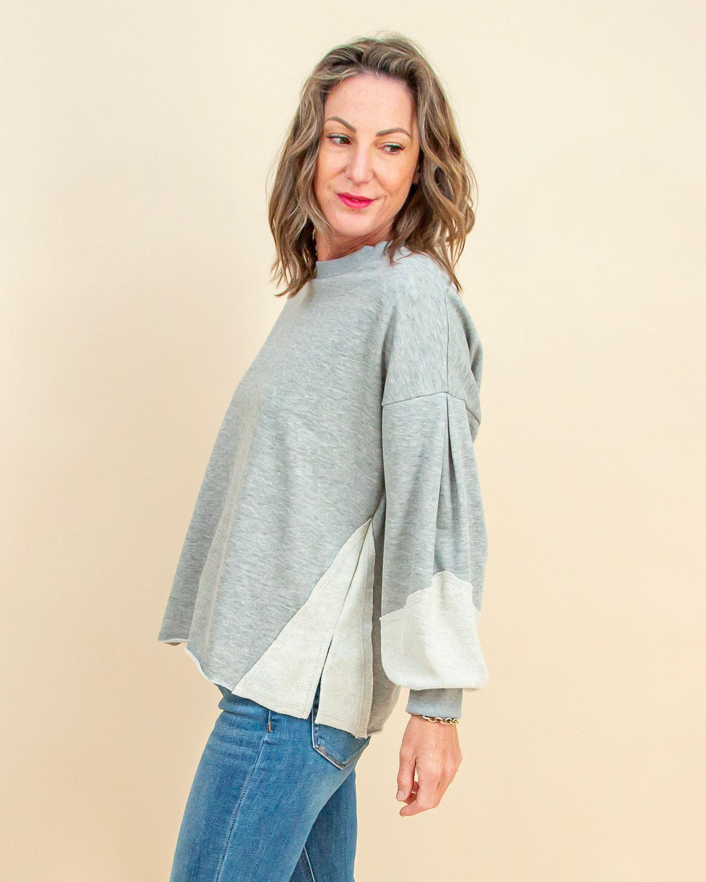 Cozy Agenda Pullover in Heather Grey (9042648858875)