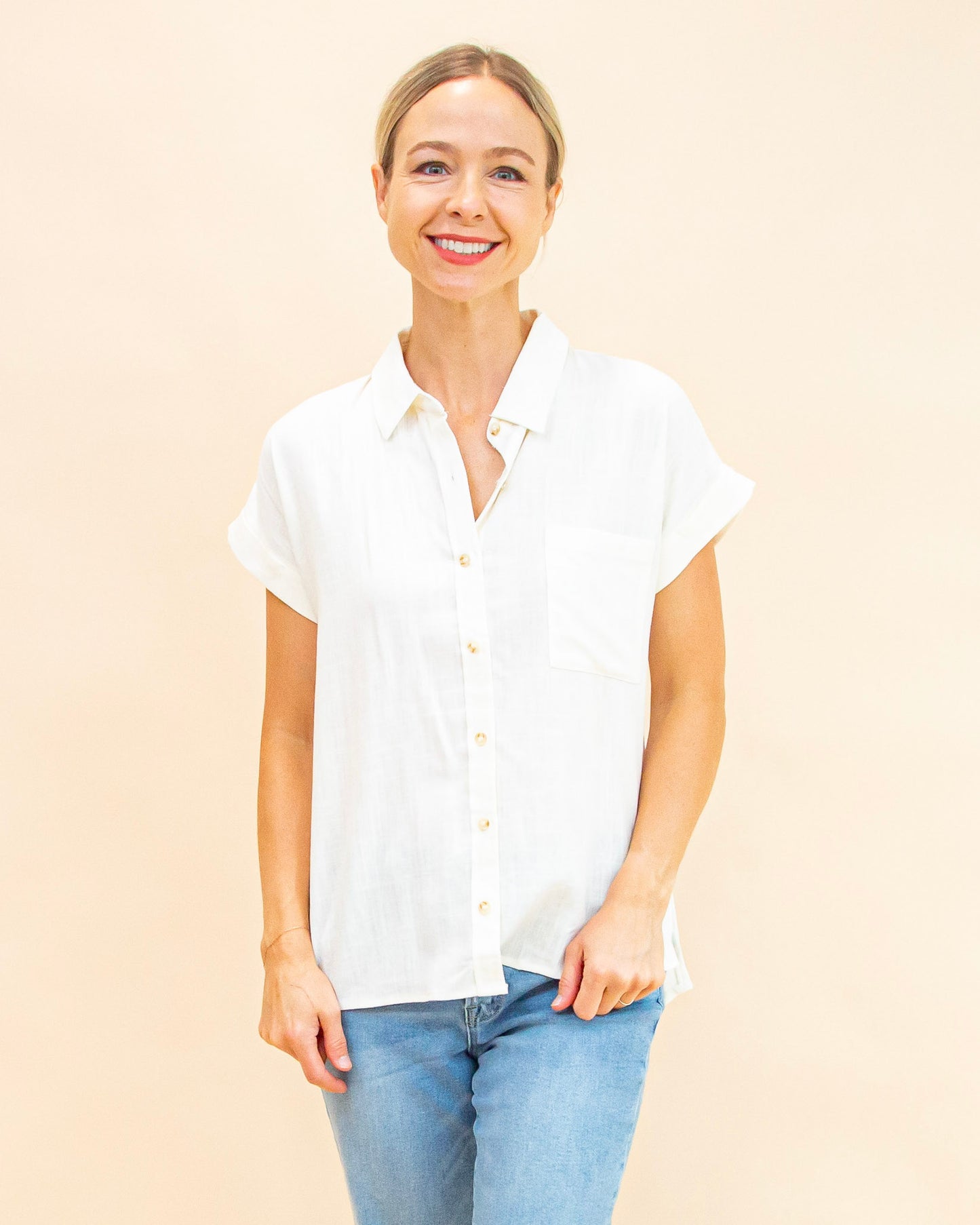 Clearly Classic Top in White (9062125502715)