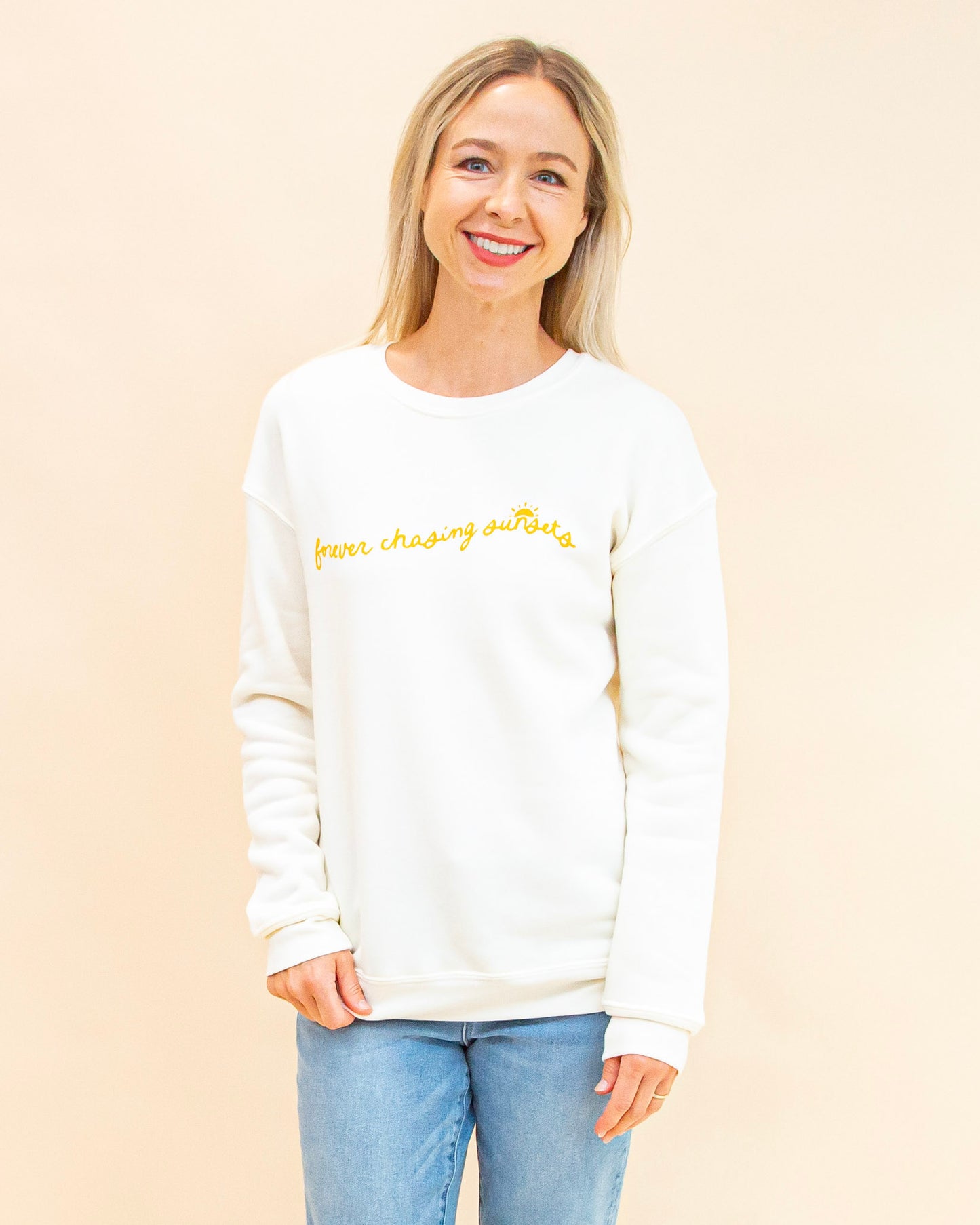 Chasing Sunsets Sweatshirt in Vintage White (9062124945659)