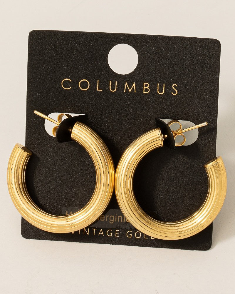 Vintage Gold Ridged Tube Hoop Earrings (8852696531195)