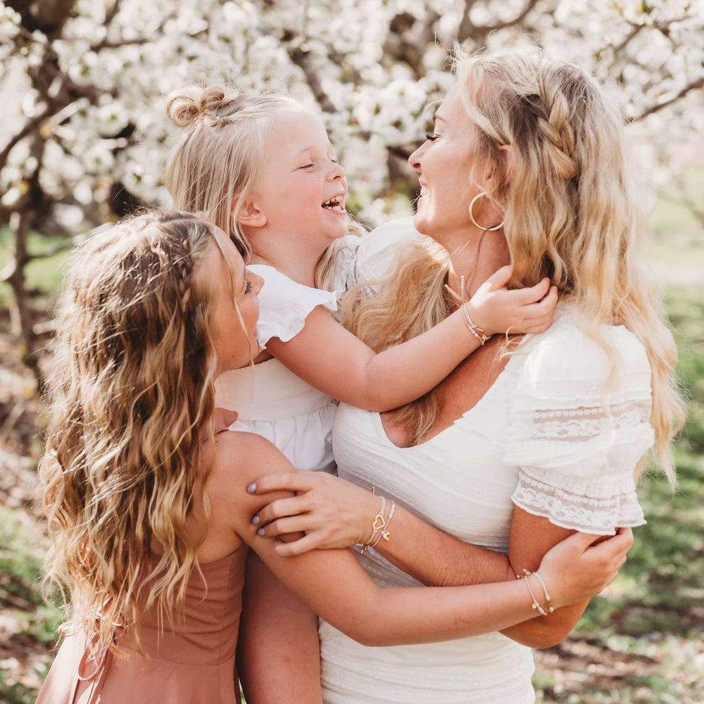 
                  
                    Mother / Daughter (8987460206843)
                  
                
