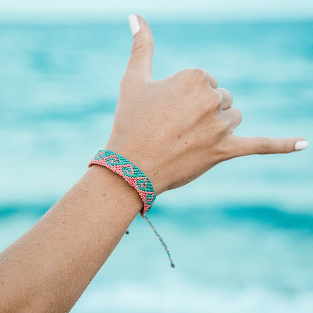 
                  
                    4ocean Bali Wave Braided Bracelet-Coral & Turquoise [6-pack] (8893059793147)
                  
                