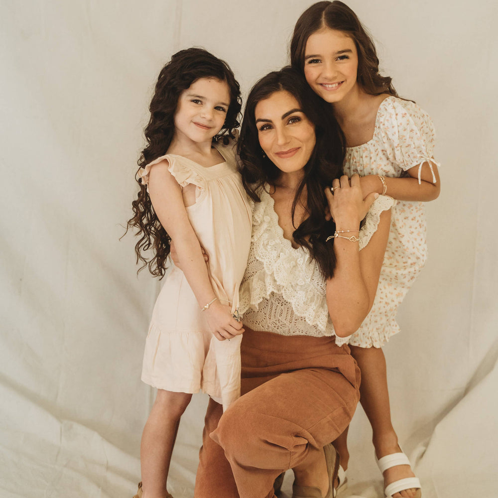 
                  
                    Mother / Daughter (8987460206843)
                  
                