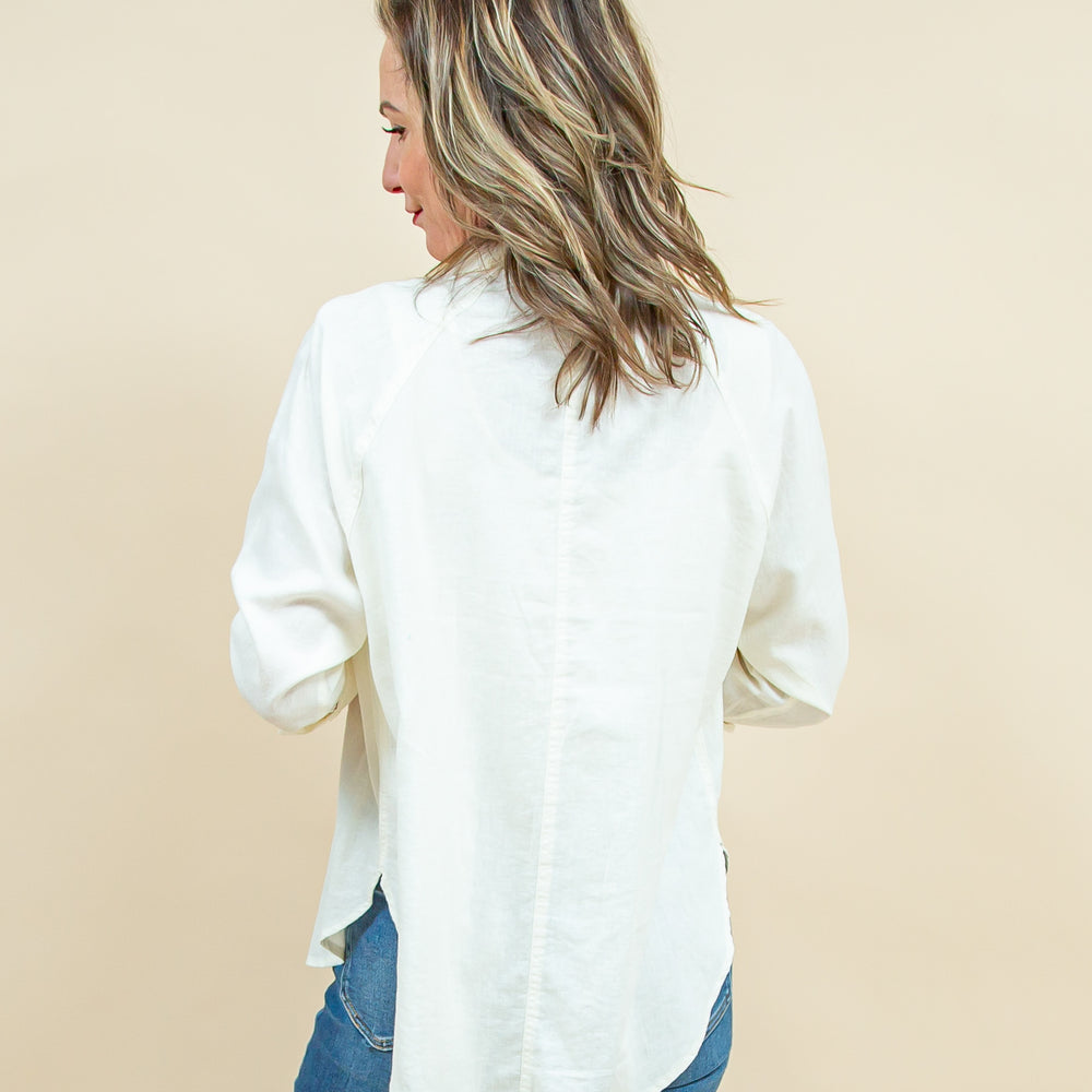 
                  
                    The Perfect Linen Top in White (8921153077499)
                  
                