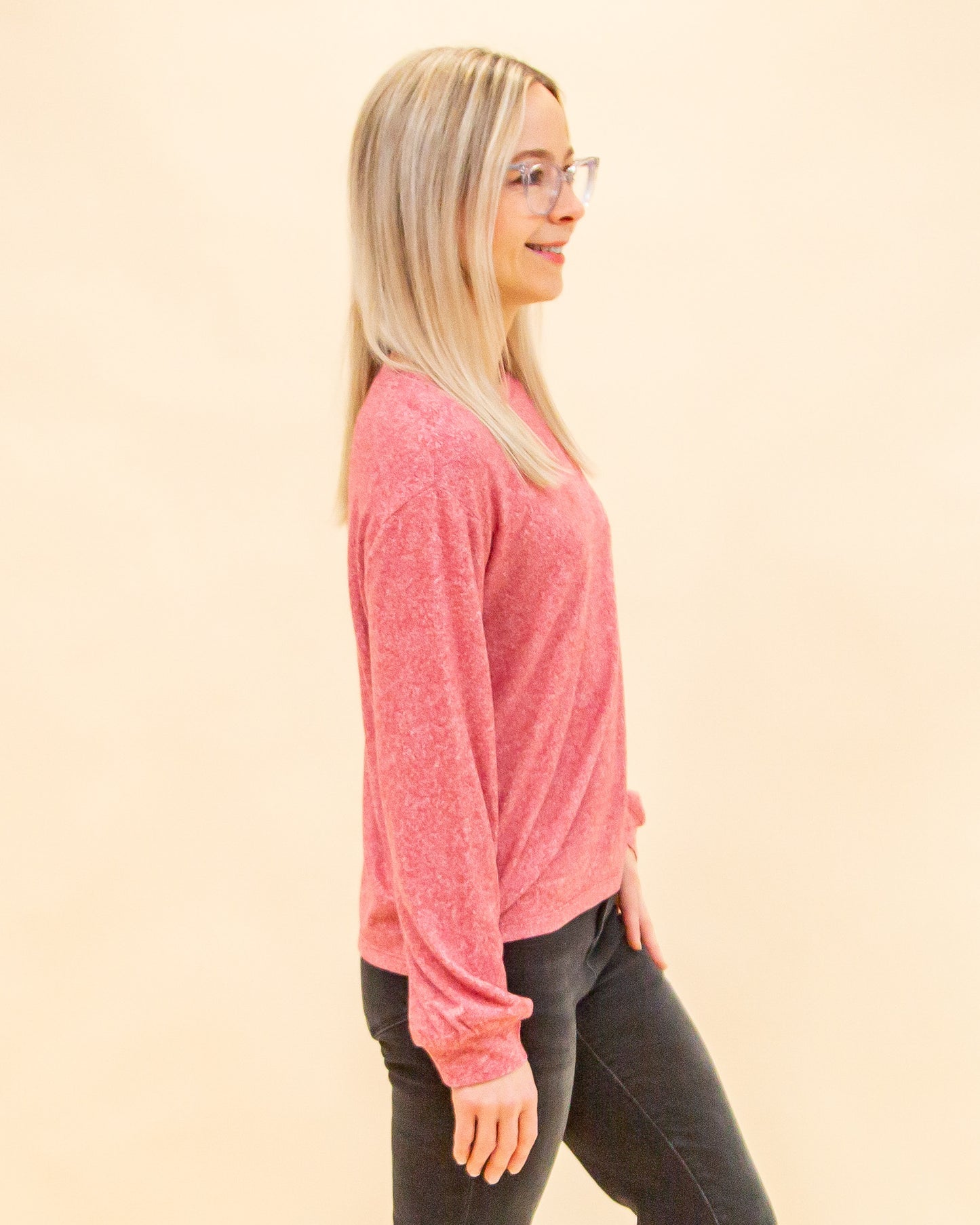 Calm in Comfort Top in Dark Red (8904839954683)