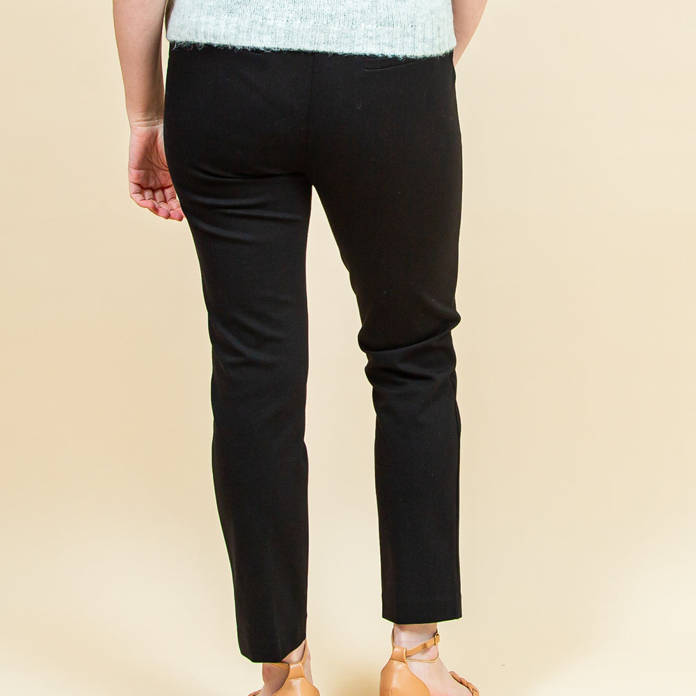 
                      
                        Star Of The Show Pants in Black (8775060914427)
                      
                    