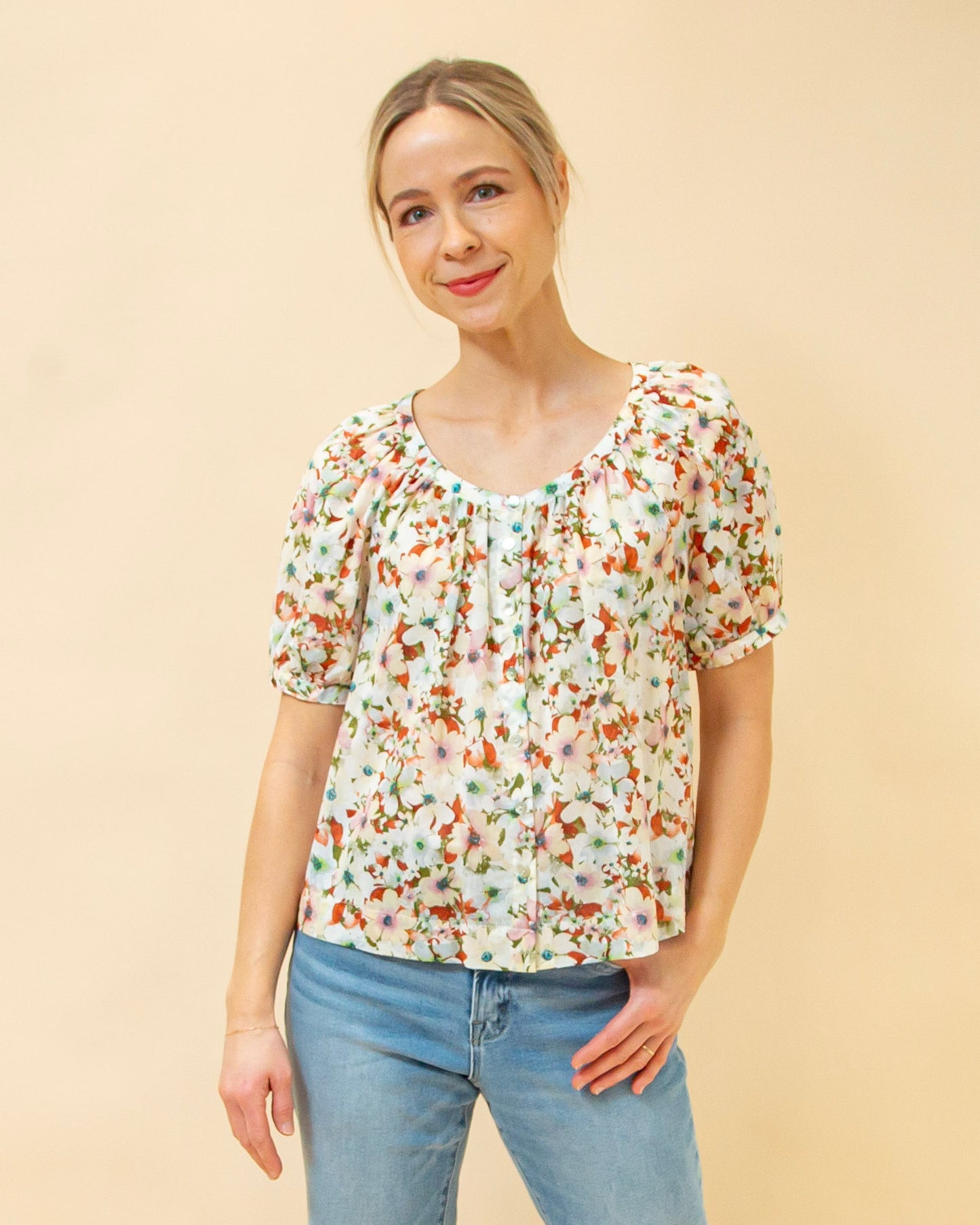 Free to Frolick Blouse in Poppy (8931860971771)