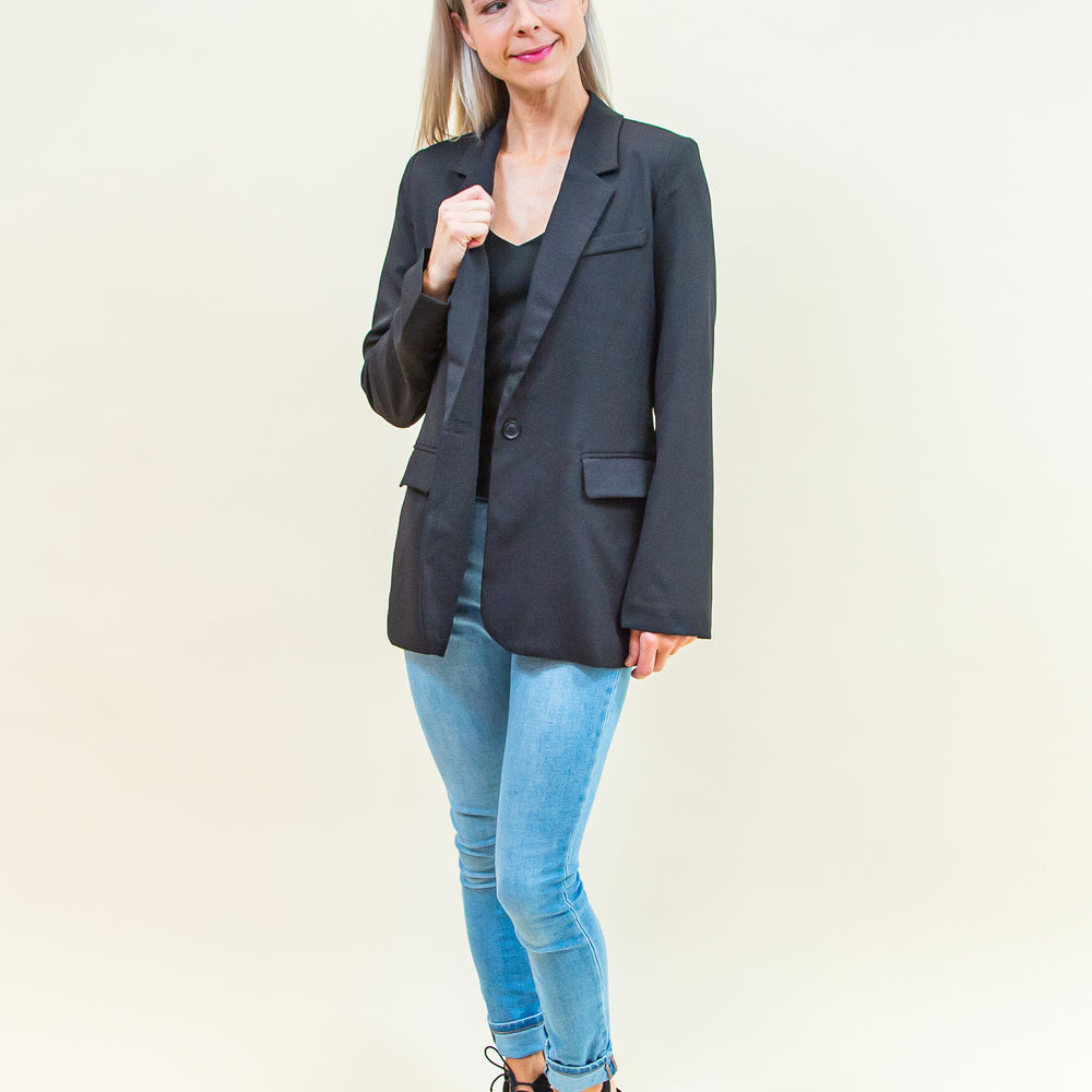 
                  
                    Best In Style Blazer in Black (8769058144507)
                  
                