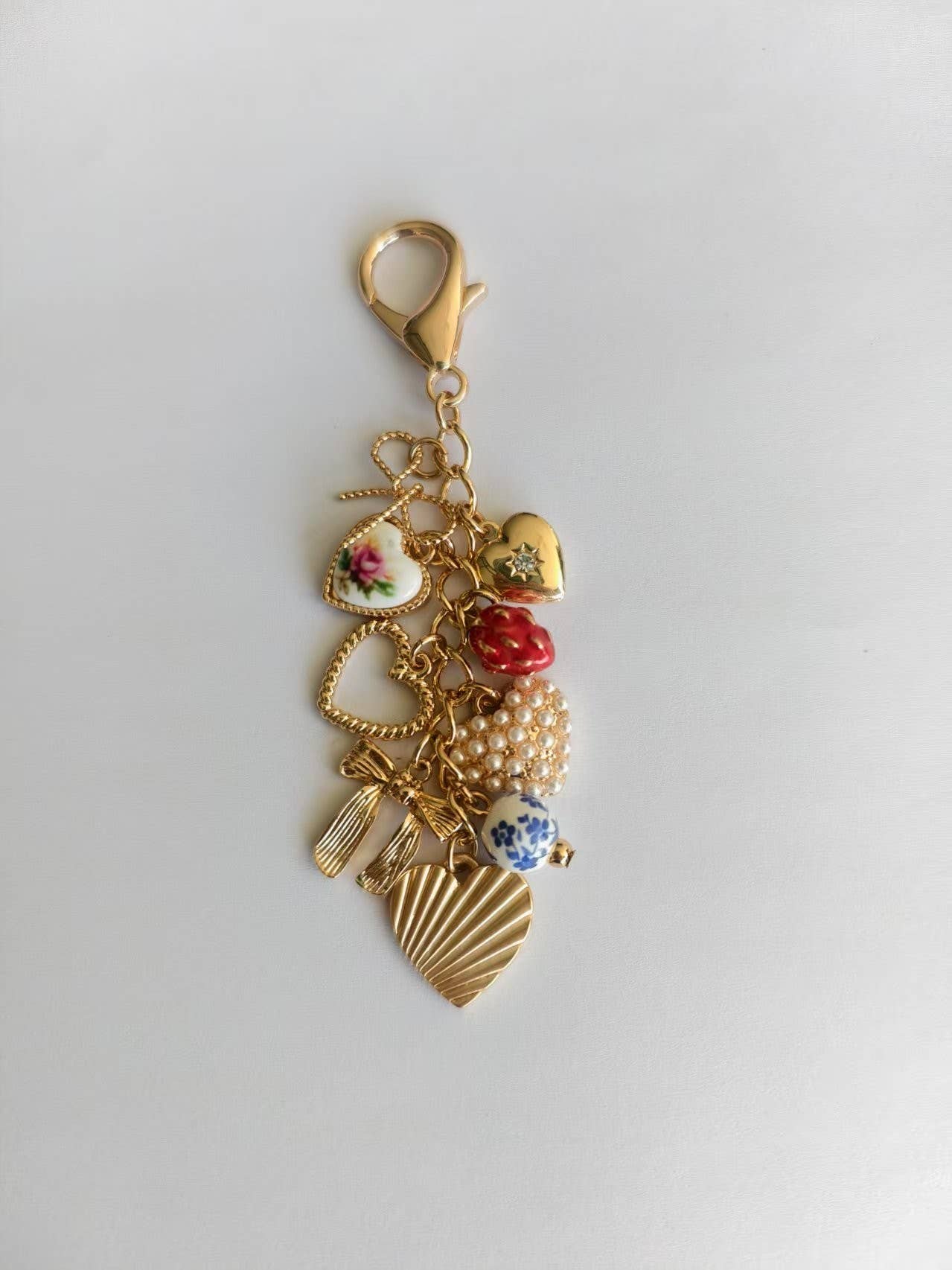 PORCELAIN BOWS HEARTS PEARL STRAWBERRY BAG CHARM | 80K008: Gold (9062068224251)