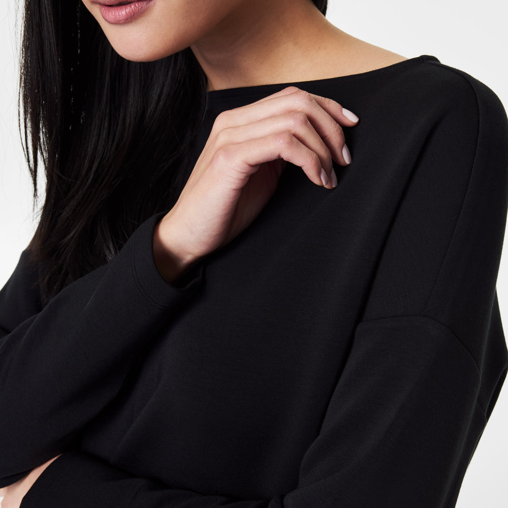 
                  
                    Airessentials Boat Neck Top in Very Black (8876671172859)
                  
                