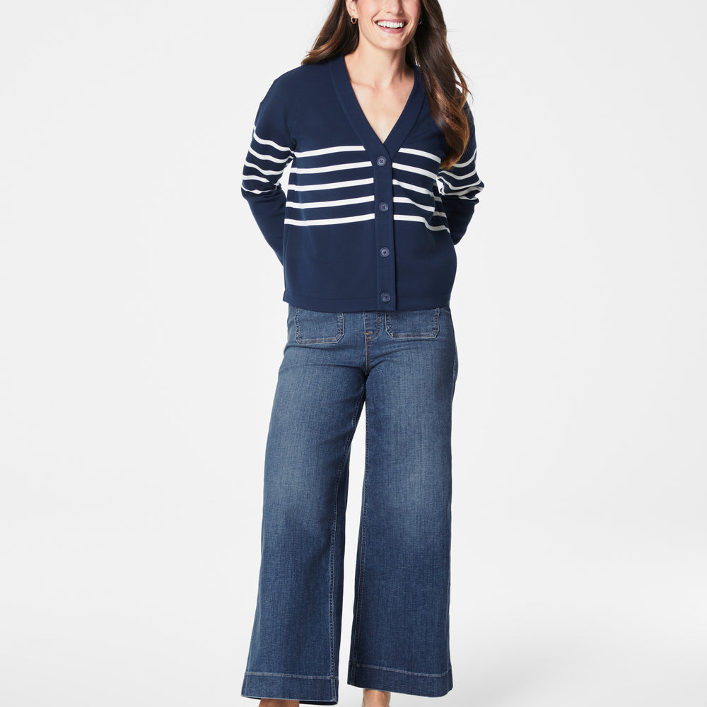 
                      
                        Airessentials Stripe Cardigan in Mdnvy Porcelain (8781020397819)
                      
                    