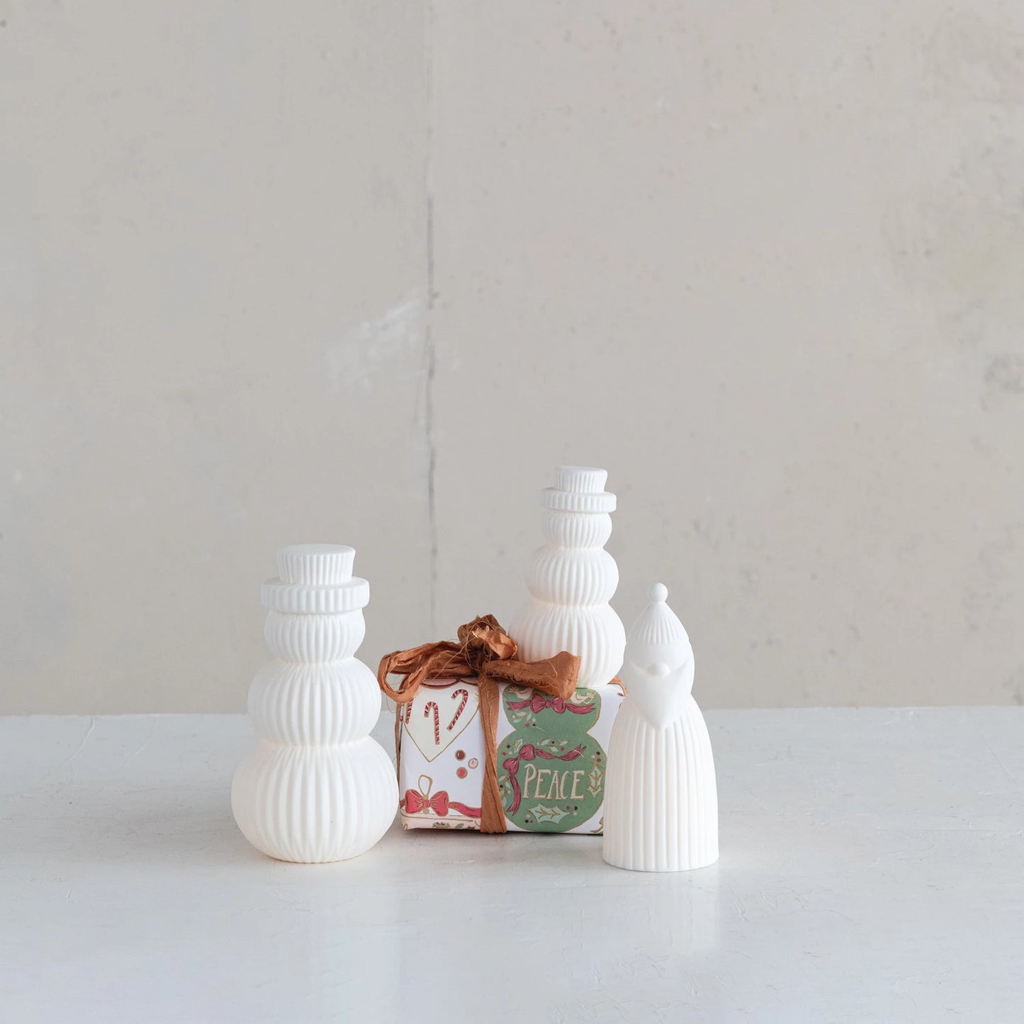 3" Rd x 5"H Stoneware Snowman w LED Light, White (9085488562427)